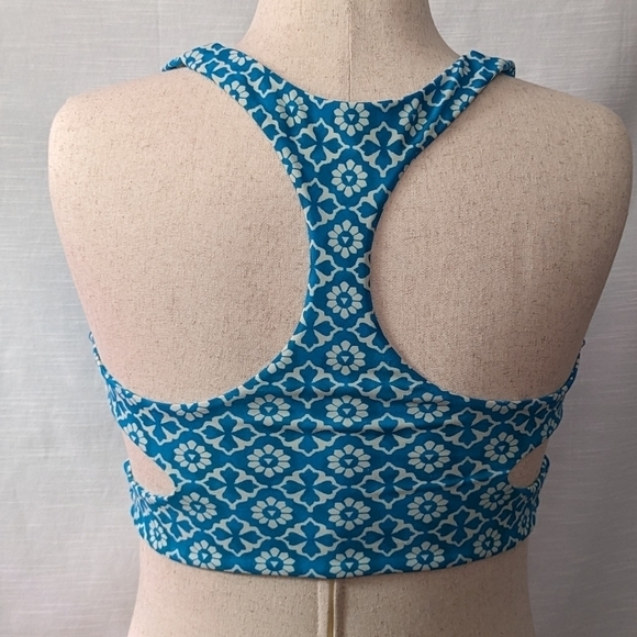 Tori Praver Bikini‎ Top - Picture 4 of 5